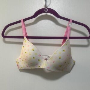 PINK Wear Everywhere wireless bra size 34A